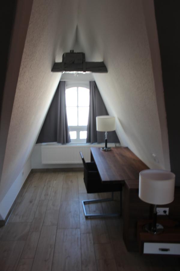 Hotel Schmales Haus 2*